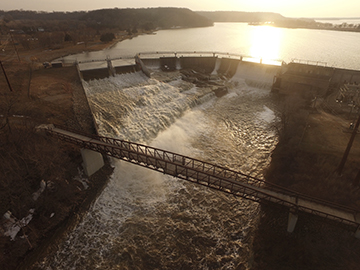 Lake Byllesby Dam photo.